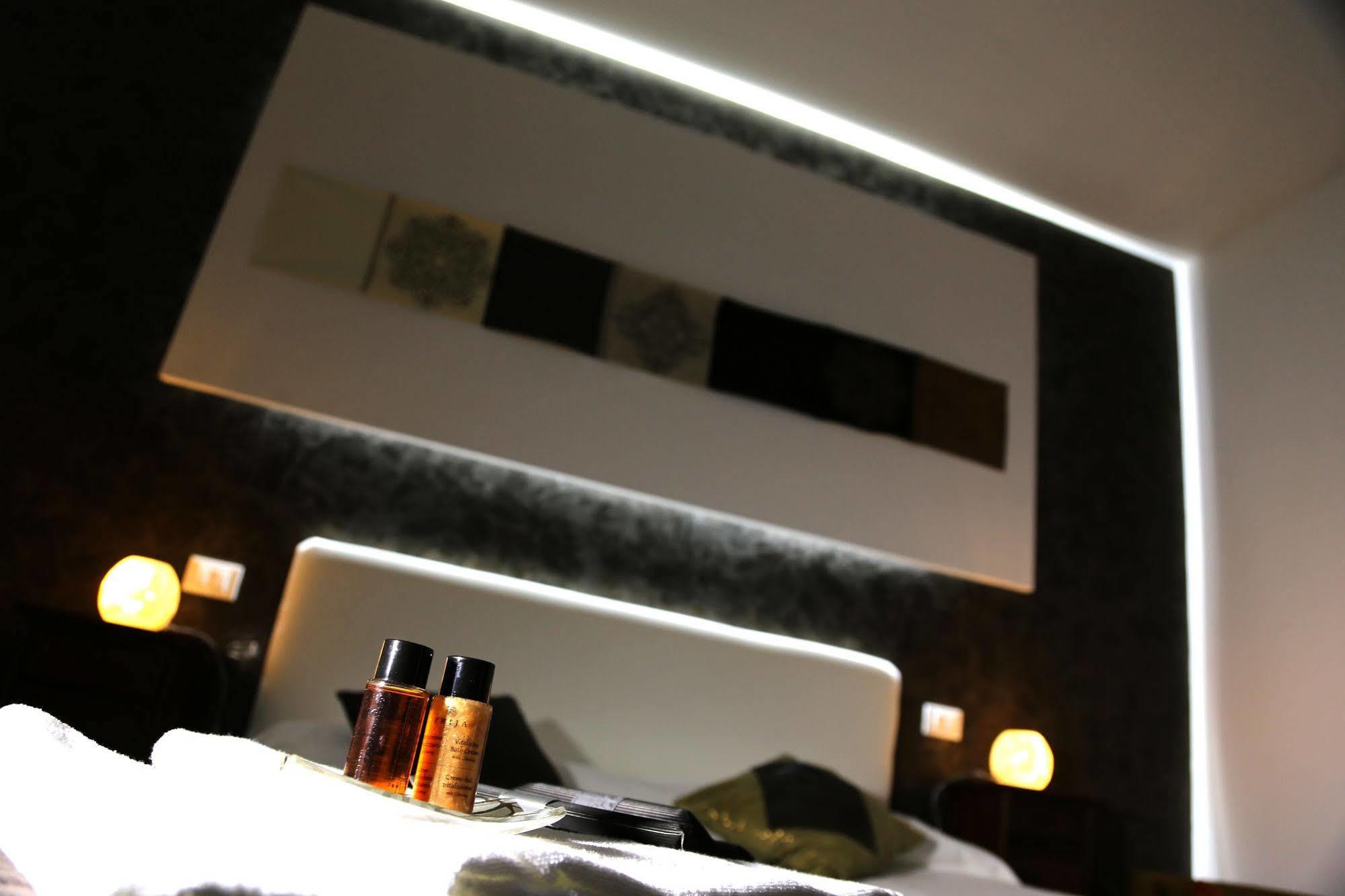 Caroline Rooms โรม ภายนอก รูปภาพ
