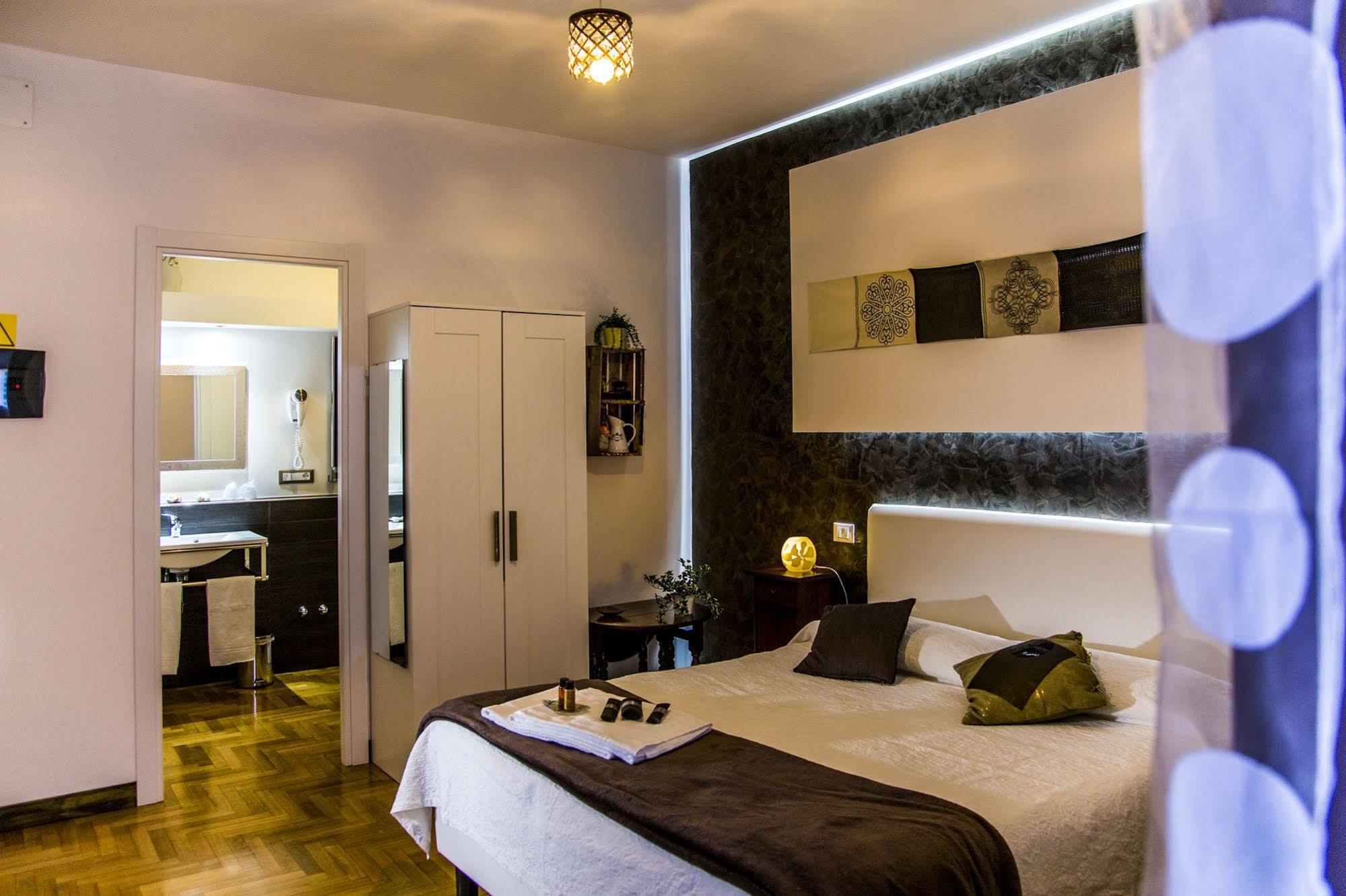 Caroline Rooms โรม ภายนอก รูปภาพ
